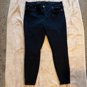 KUT from the Kloth Carlo Ankle Skinny women's jeans.